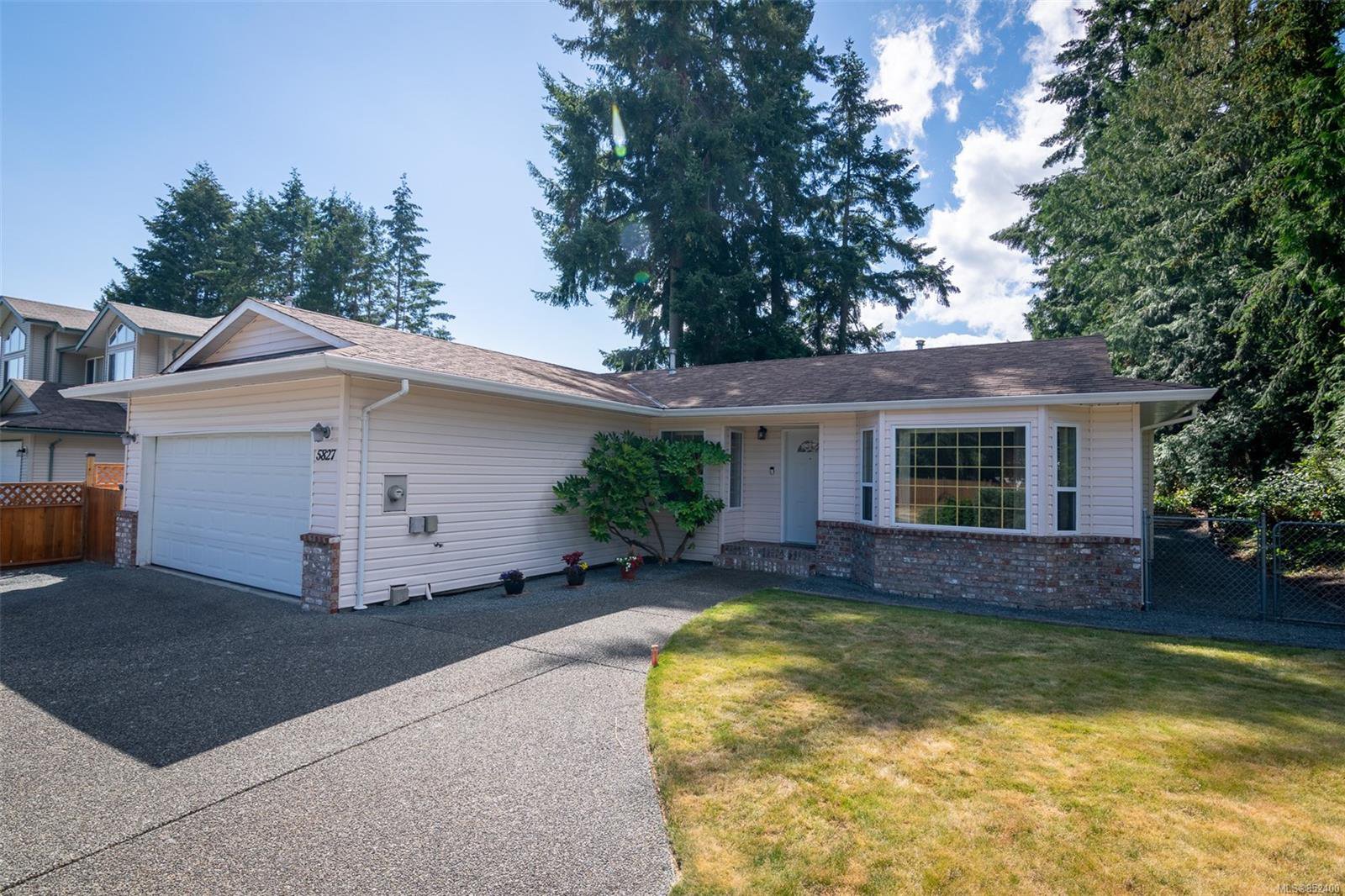 Main Photo: 5827 Brookwood Dr in : Na Uplands House for sale (Nanaimo) : MLS®# 852400