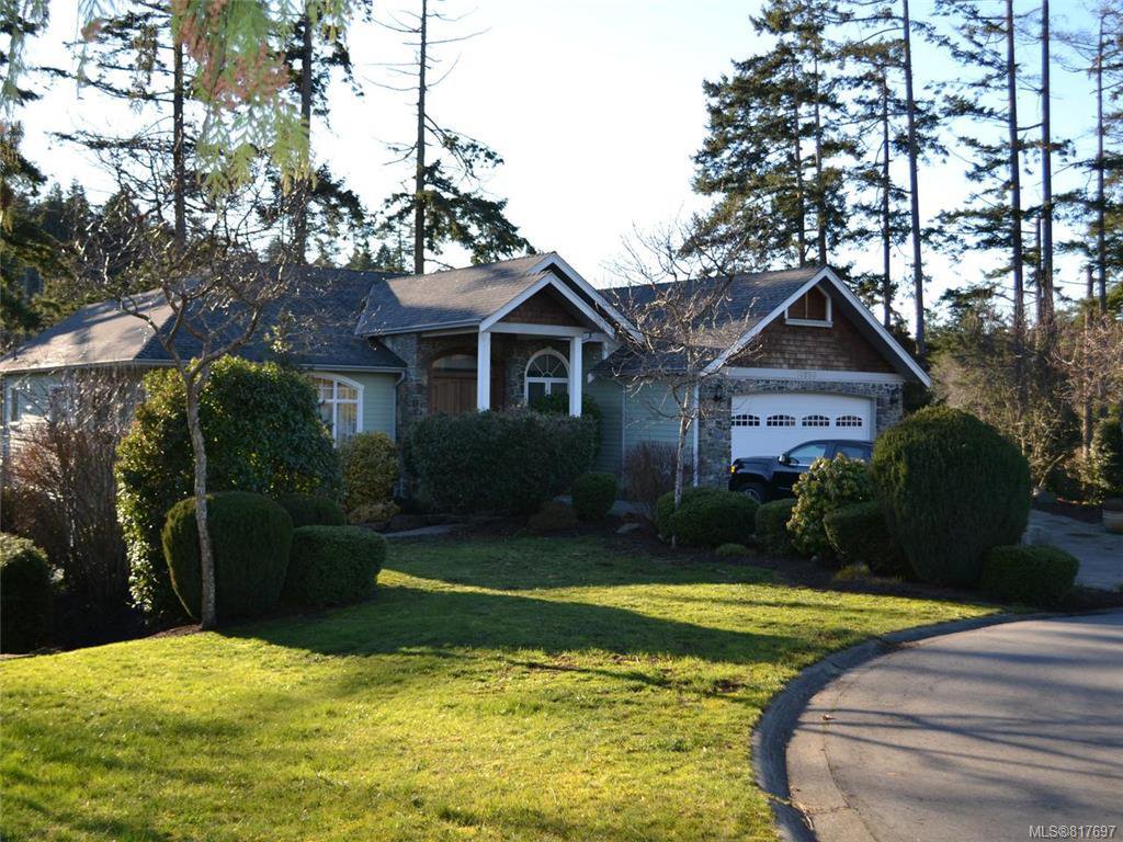 Main Photo: 10950 Marti Lane in : NS McDonald Park House for sale (North Saanich) : MLS®# 817697