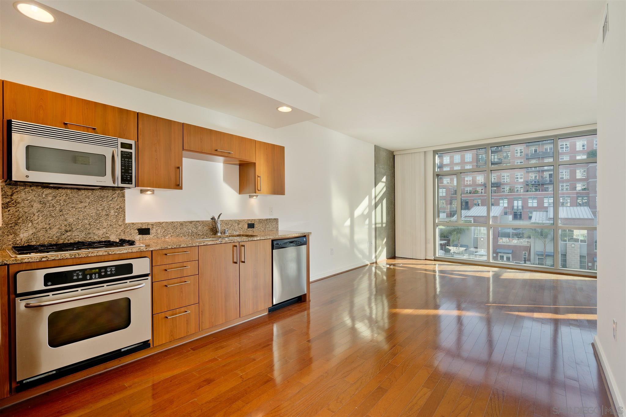 Main Photo: DOWNTOWN Condo for rent : 1 bedrooms : 800 The Mark Ln #309 in San Diego