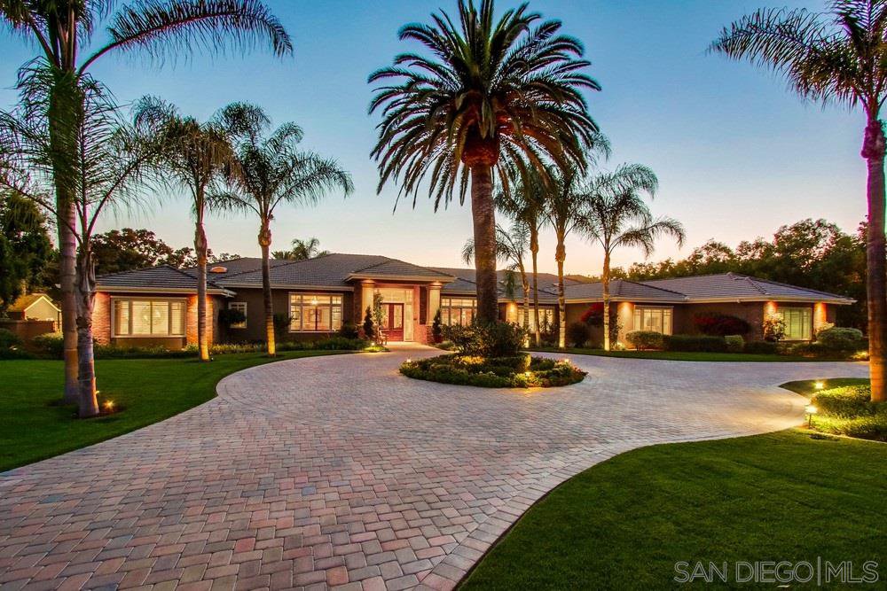 Main Photo: POWAY House for sale : 6 bedrooms : 15664 El Camino Entrada