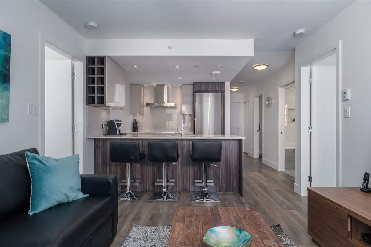 Main Photo: 503 1788 COLUMBIA STREET in Vancouver: False Creek Condo for sale (Vancouver West) : MLS®# R2466069