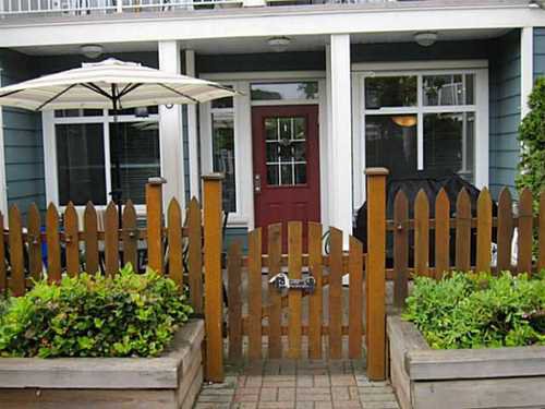 Main Photo: 8 6300 LONDON Road: Steveston South Home for sale () : MLS®# V1009898