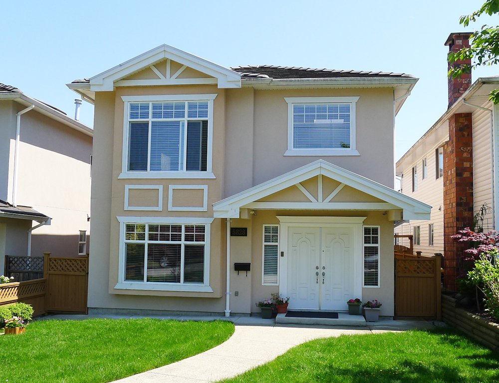 Main Photo: 5828 BOOTH AVENUE in Burnaby: Home for sale