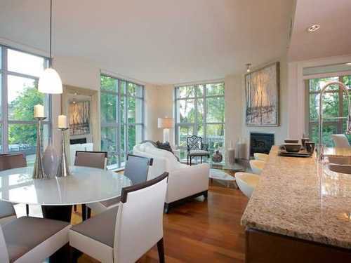 Main Photo: 203 1005 BEACH Ave in Vancouver West: Home for sale : MLS®# V977150