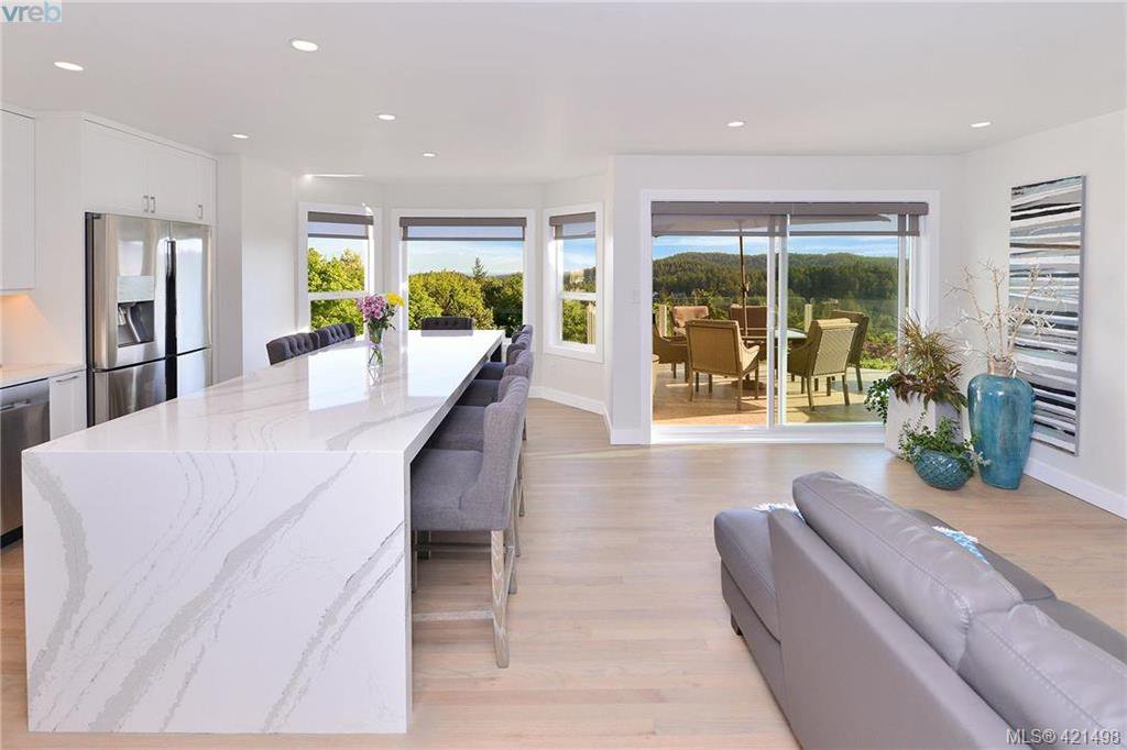 Main Photo: 3550 Sun Estate in VICTORIA: La Walfred House for sale (Langford) : MLS®# 834180
