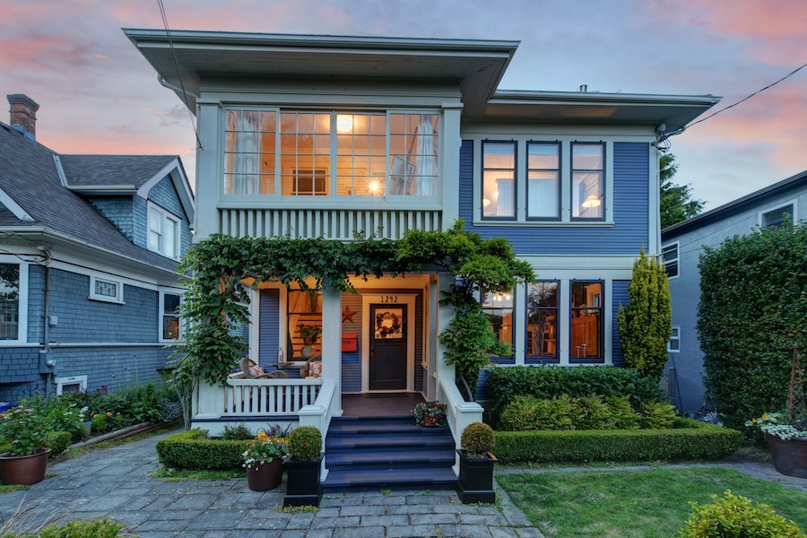 Main Photo: 1242 Faithful St in : Vi Fairfield West House for sale (Victoria) : MLS®# 845662