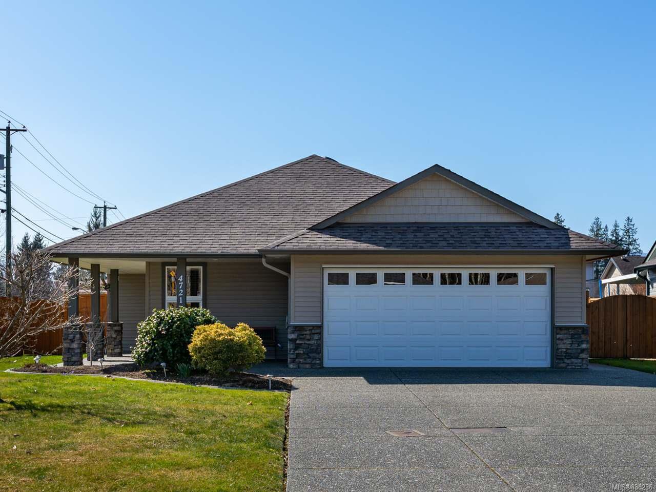 Main Photo: 4721 Cruickshank Pl in COURTENAY: CV Courtenay East House for sale (Comox Valley) : MLS®# 836236