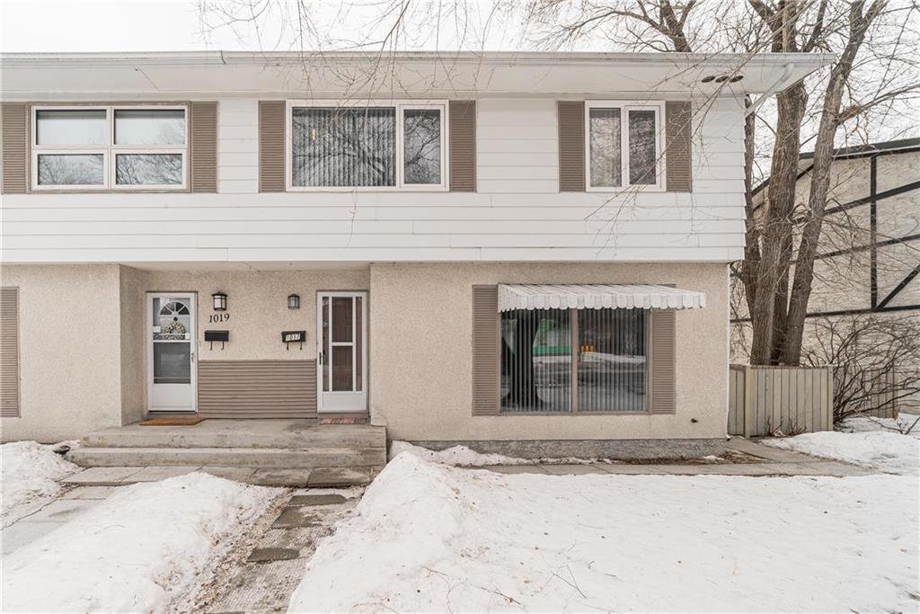 Main Photo: 1017 Cavalier Drive in Winnipeg: Crestview Residential for sale (5H) : MLS®# 202006397