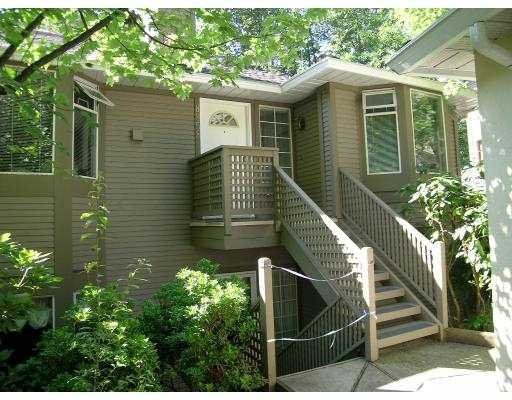 Main Photo: 8858 Robins Court, Burnaby in Burnaby: Condo for sale : MLS®# V645919