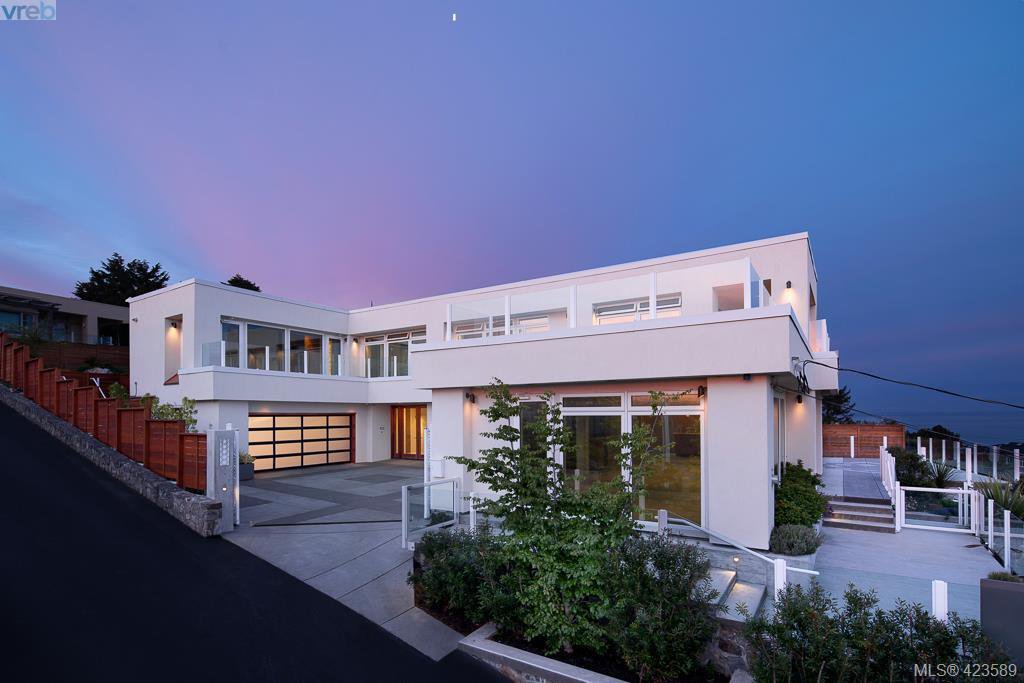 Main Photo: 622 Inglewood Terr in VICTORIA: OB South Oak Bay House for sale (Oak Bay) : MLS®# 836524