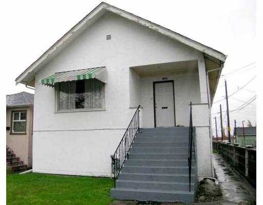 Main Photo: 1377 E 26TH AV in Vancouver: Knight House (Vancouver East)