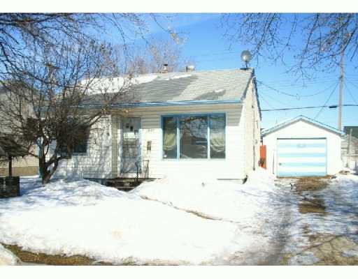 Main Photo: 1995 ELGIN Avenue West in Winnipeg: Brooklands / Weston Single Family Detached for sale (West Winnipeg) : MLS®# 2703685