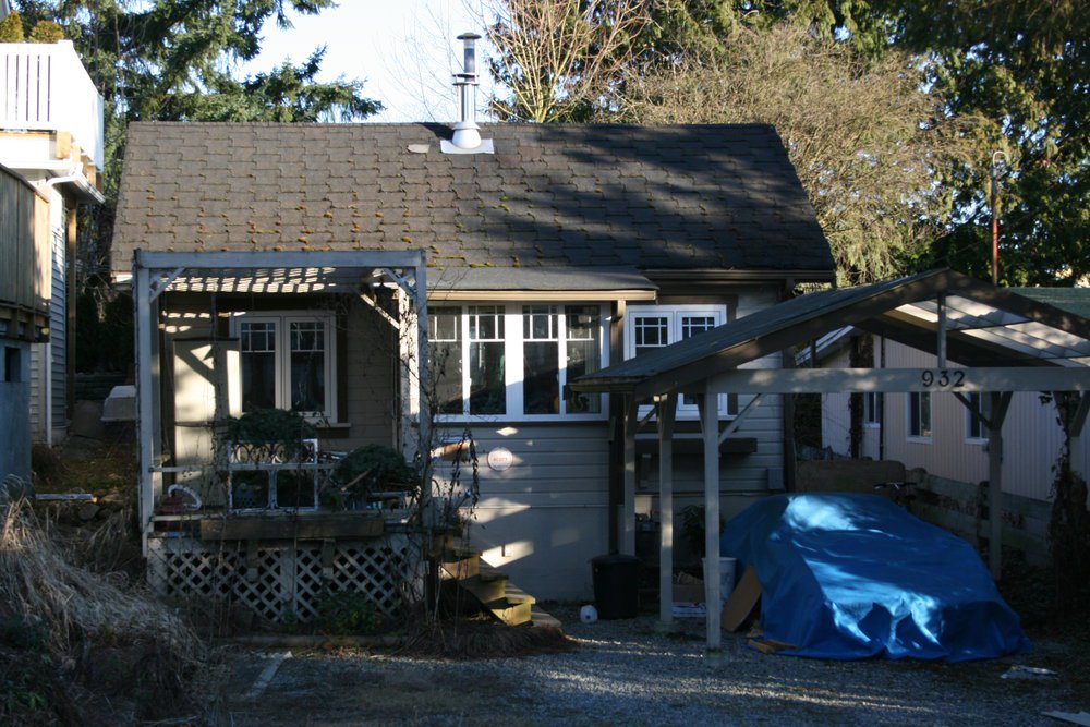 Main Photo: 932 Lee Street in White Rock: Home for sale : MLS®# F2802692