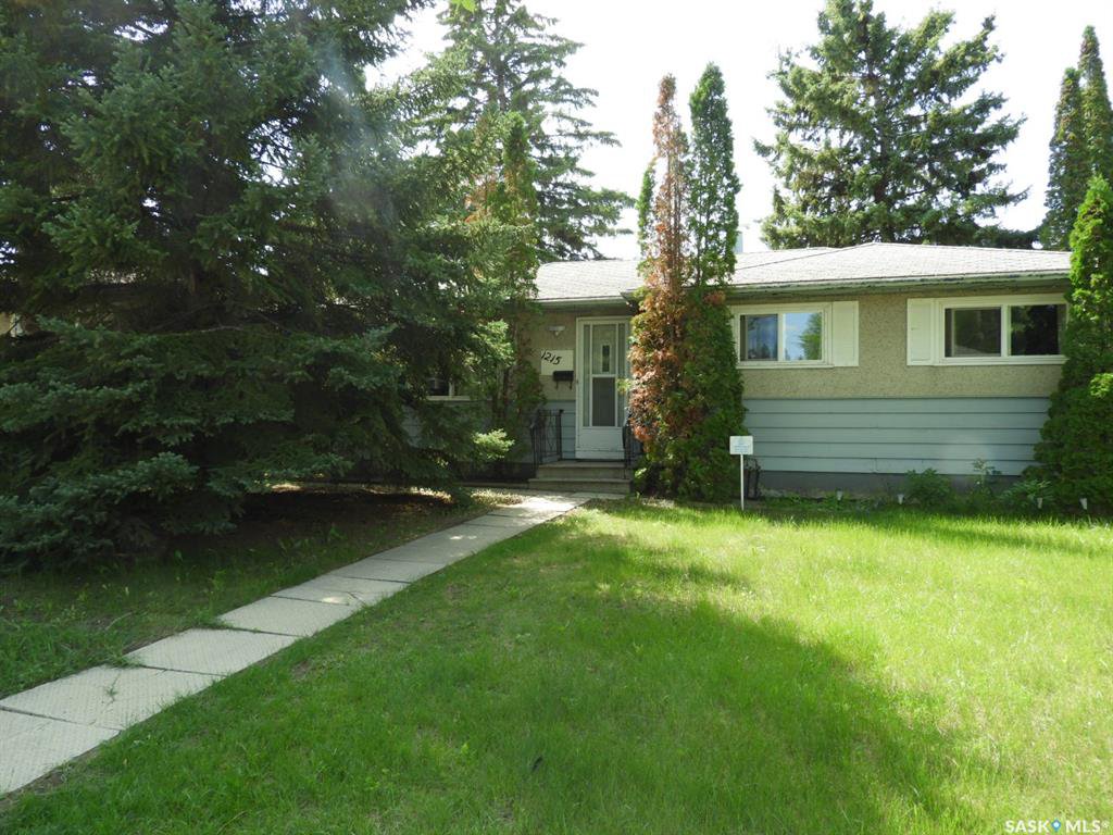 Main Photo: 1215 K Avenue North in Saskatoon: Hudson Bay Park Residential for sale : MLS®# SK796384