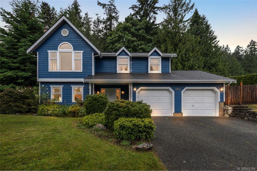 Main Photo: 8604 Kingcome Cres in North Saanich: NS Dean Park House for sale : MLS®# 841764
