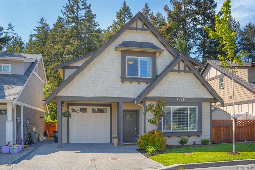 Main Photo: 1226 McLeod Pl in Langford: La Happy Valley Single Family Detached for sale : MLS®# 839612