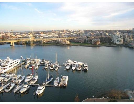 Main Photo: # 1902 1228 MARINASIDE CR in Vancouver: Yaletown Condo for sale (Vancouver West) : MLS®# V697798