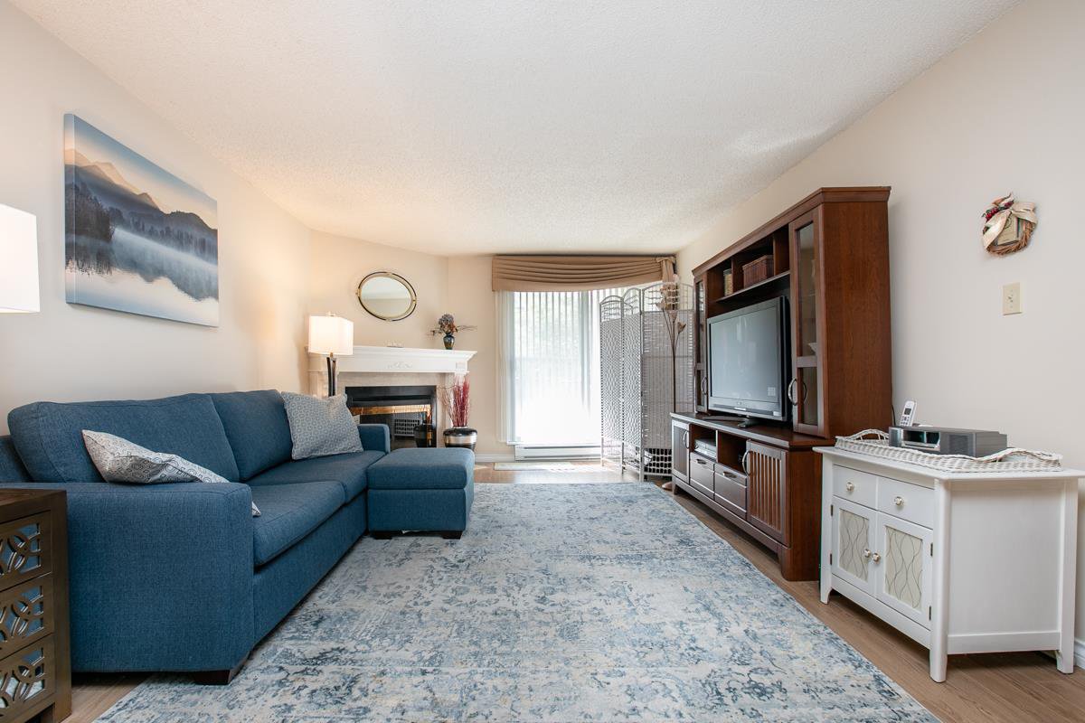 Main Photo: 116 7295 MOFFATT ROAD in Richmond: Brighouse South Condo for sale : MLS®# R2445518