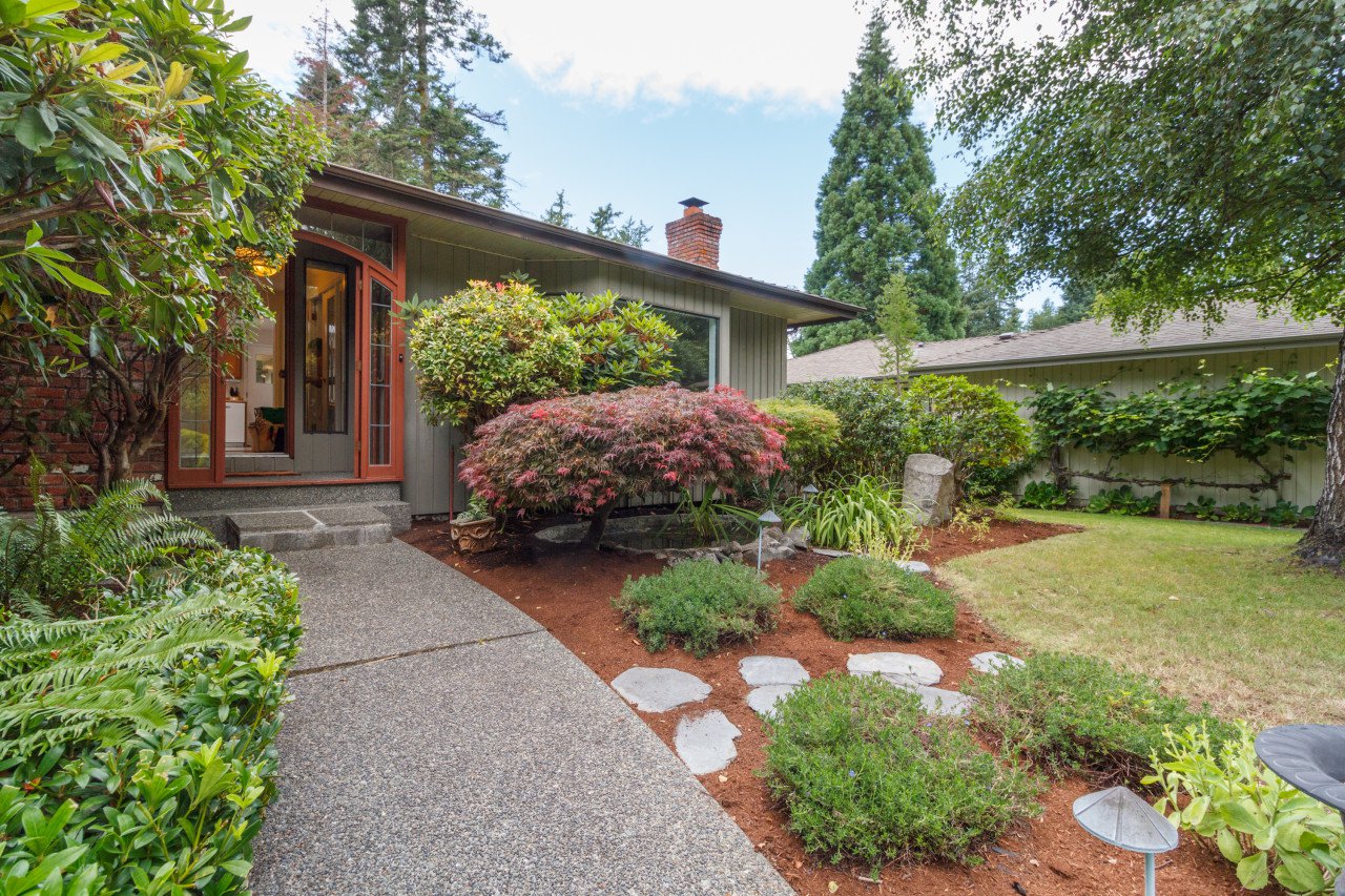 Main Photo: : Residential for sale : MLS®# 417294