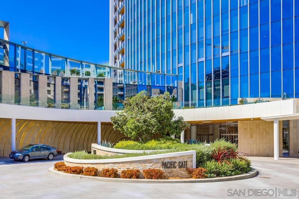 Main Photo: DOWNTOWN Condo for rent : 2 bedrooms : 888 W E St. #1706 in San Diego