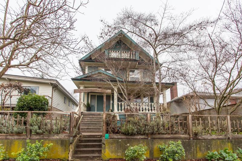 Main Photo: 275 E 28TH AVENUE in Vancouver: Main House for sale (Vancouver East) : MLS®# R2420808