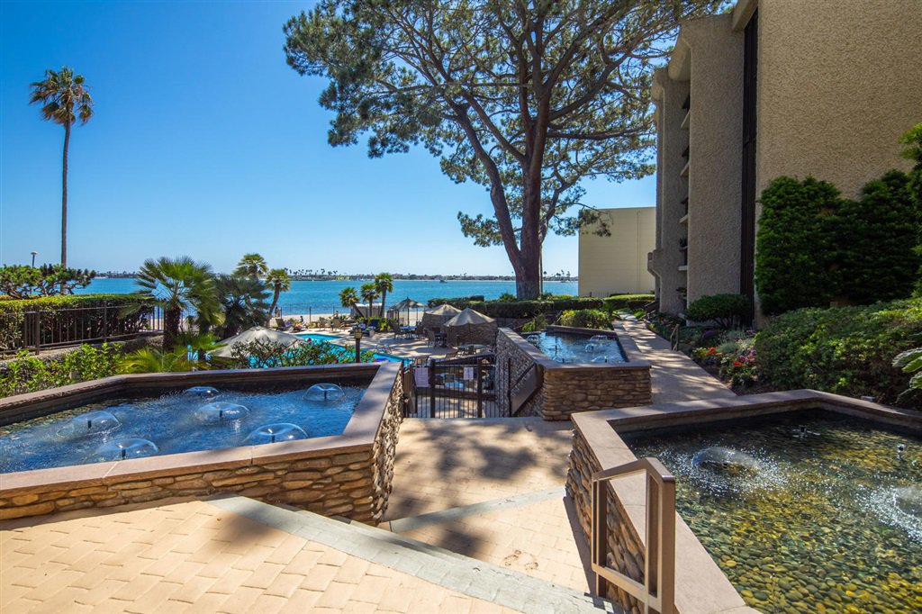 Main Photo: PACIFIC BEACH Condo for sale : 2 bedrooms : 3940 Gresham Street #213 in San Diego