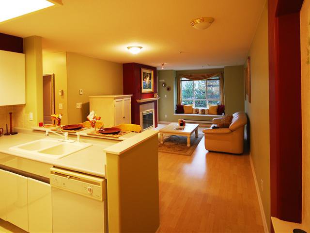 Main Photo: # 409 6745 STATION HILL CT in Burnaby: South Slope Condo for sale (Burnaby South) : MLS®# V914316