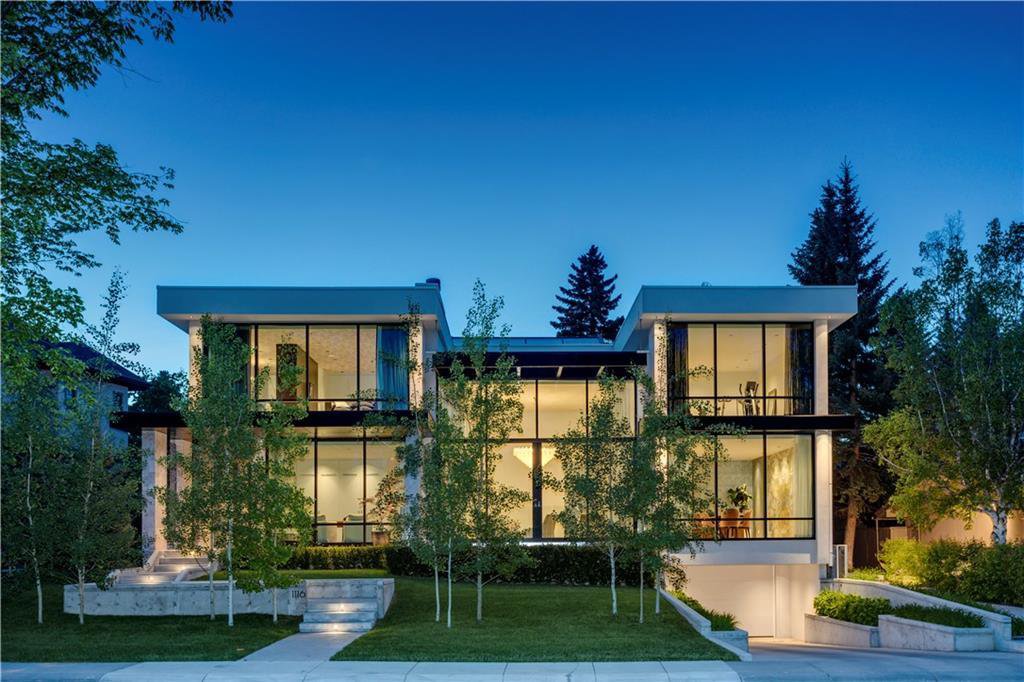 Main Photo: 1116 BEVERLEY BV SW in Calgary: Bel-Aire Detached for sale : MLS®# C4282873
