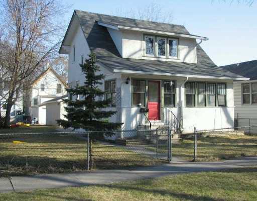 Main Photo: 805 GARWOOD Avenue in WINNIPEG: Fort Rouge / Crescentwood / Riverview Single Family Detached for sale (South Winnipeg) : MLS®# 2706210