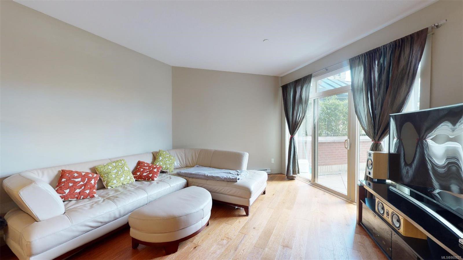 Main Photo: 101 6310 McRobb Ave in : Na North Nanaimo Condo for sale (Nanaimo) : MLS®# 860827
