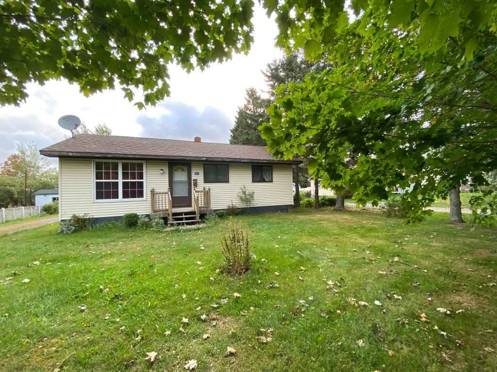 Main Photo: 41 Bishop Avenue in New Minas: 404-Kings County Residential for sale (Annapolis Valley) : MLS®# 202020534
