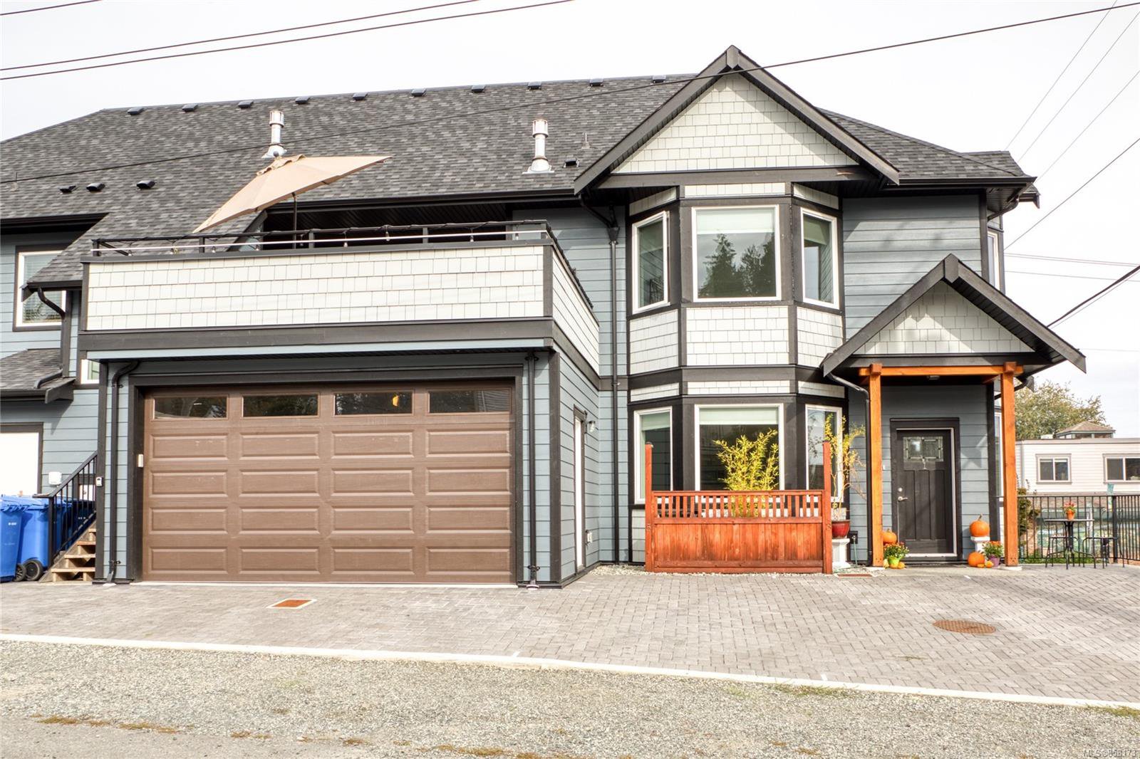 Main Photo: 1 2886 Oak St in : Du Chemainus Condo for sale (Duncan) : MLS®# 858173