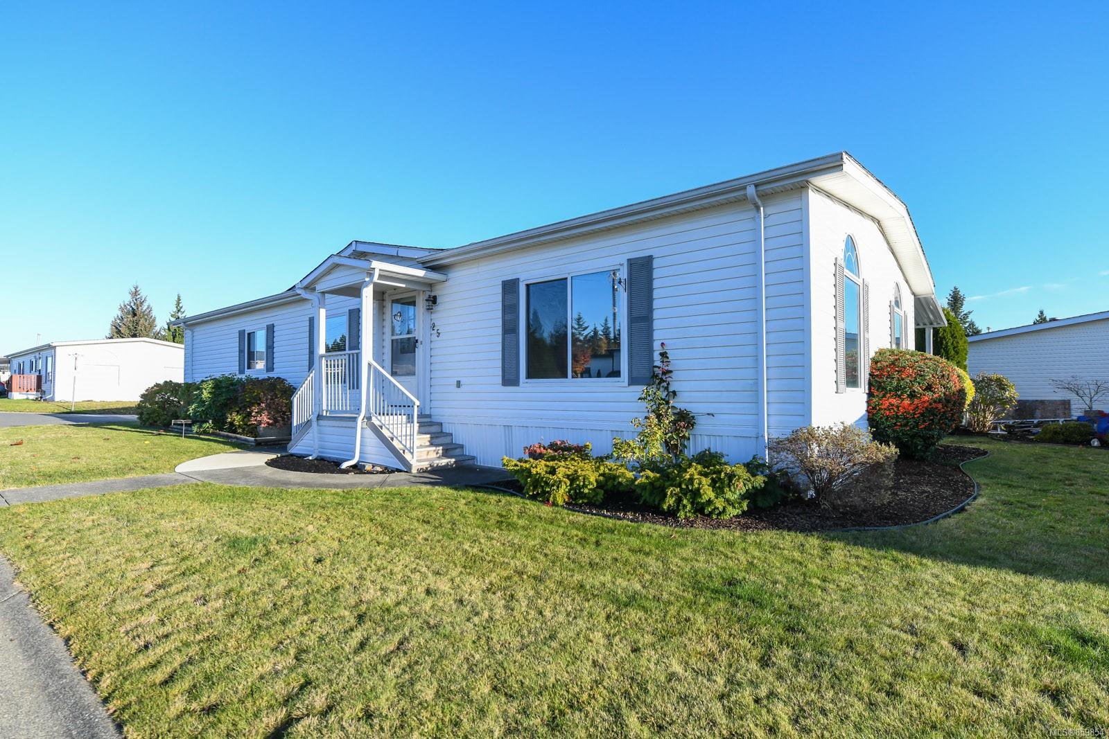 Main Photo: 25 4714 Muir Rd in : CV Courtenay East Manufactured Home for sale (Comox Valley) : MLS®# 859854