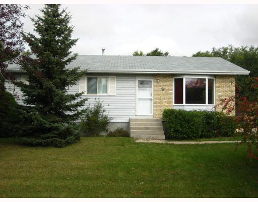 Main Photo: 3 COTTONWOOD Bay in STONEWALL: Argyle / Balmoral / Grosse Isle / Gunton / Stony Mountain / Stonewall / Marquette / Warren / Woodlands Residential for sale (Winnipeg area) : MLS®# 2918724
