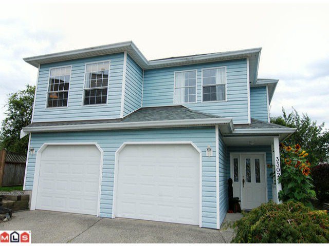 Main Photo: 3302 274A Street in Langley: Home for sale : MLS®# F1023218