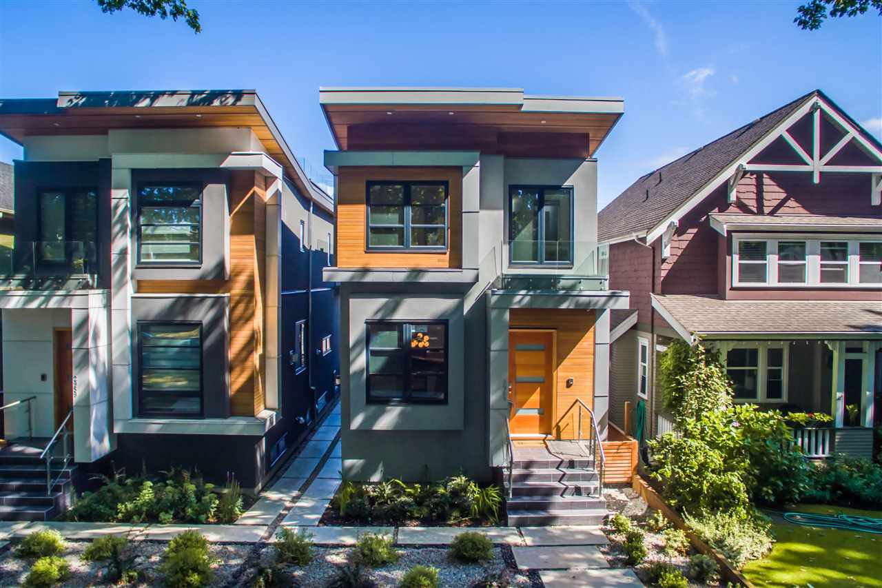 Main Photo: 2949 W 28TH AVENUE in Vancouver: MacKenzie Heights House for sale (Vancouver West) : MLS®# R2447344