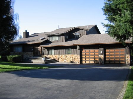 Main Photo: 17445 Hillview Place: House for sale (South Surrey) : MLS®# F2504762