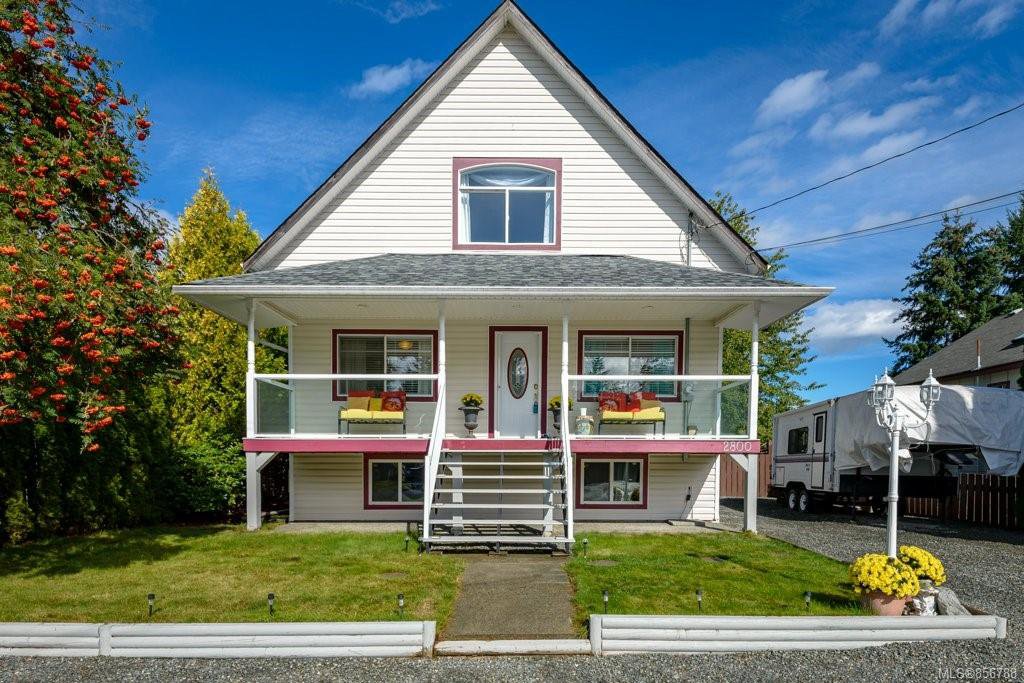 Main Photo: 2800 Allen Ave in : CV Cumberland House for sale (Comox Valley) : MLS®# 856788