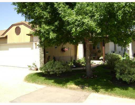Main Photo: 6645 ROBLIN Boulevard in WINNIPEG: Charleswood Condominium for sale (South Winnipeg) : MLS®# 2811413