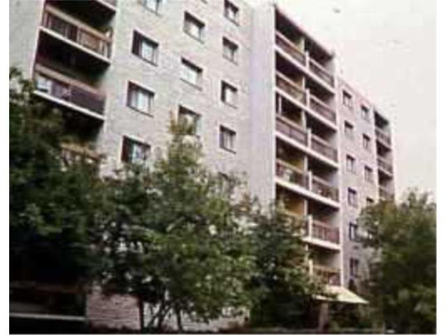 Main Photo: 261 QUEEN Street in WINNIPEG: St James Condominium for sale (West Winnipeg) : MLS®# 2210165