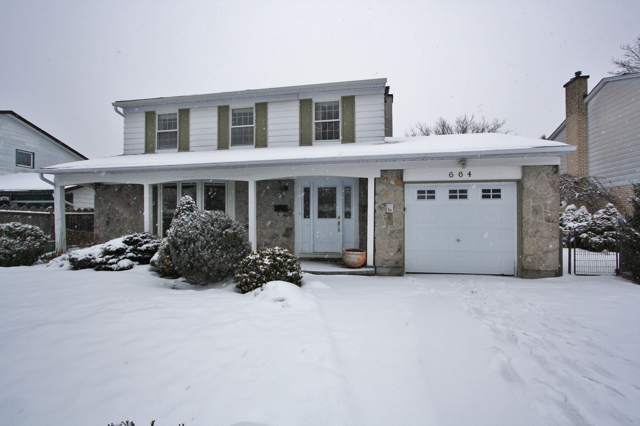 664 Ingram Crescent in Ottawa House for sale (Beacon Hill North)