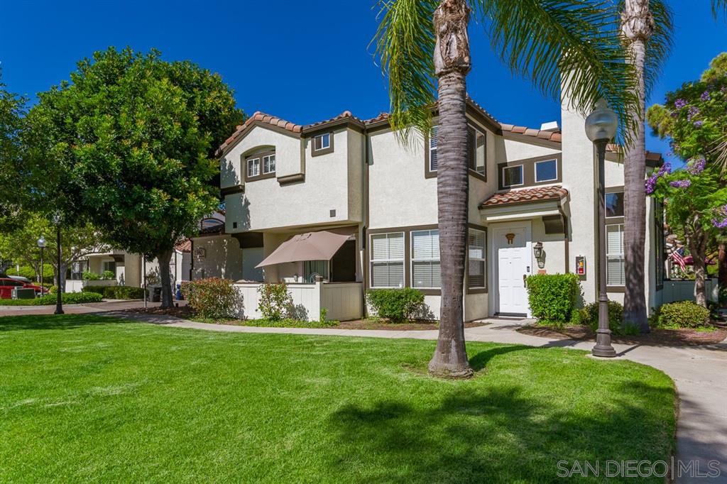 Main Photo: CHULA VISTA Townhouse for sale : 3 bedrooms : 1380 Callejon Palacios #58