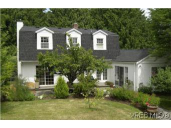 Main Photo: 1897 Dickson Ave in NORTH SAANICH: NS Airport House for sale (North Saanich) : MLS®# 487985