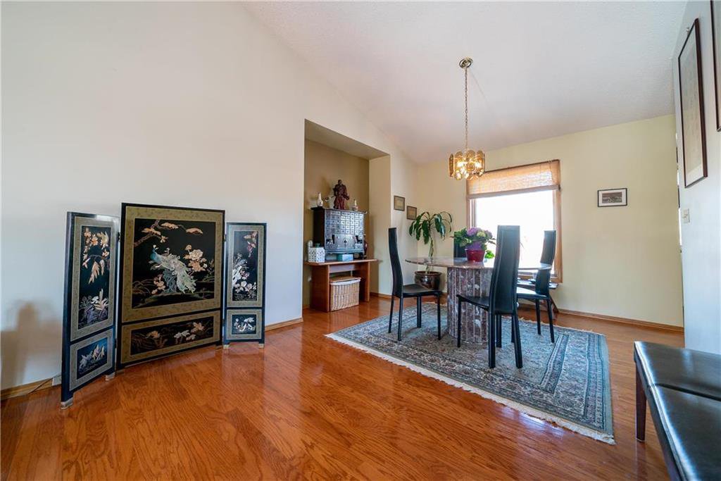 19 Eaglemount Crescent Linden Woods Winnipeg