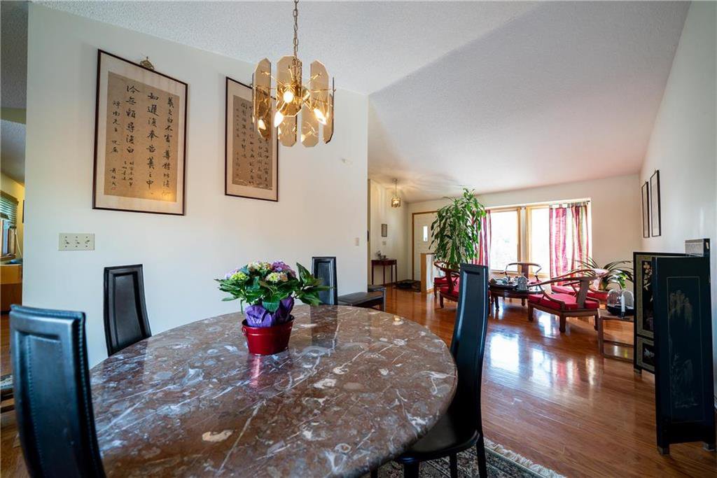 19 Eaglemount Crescent Linden Woods Winnipeg