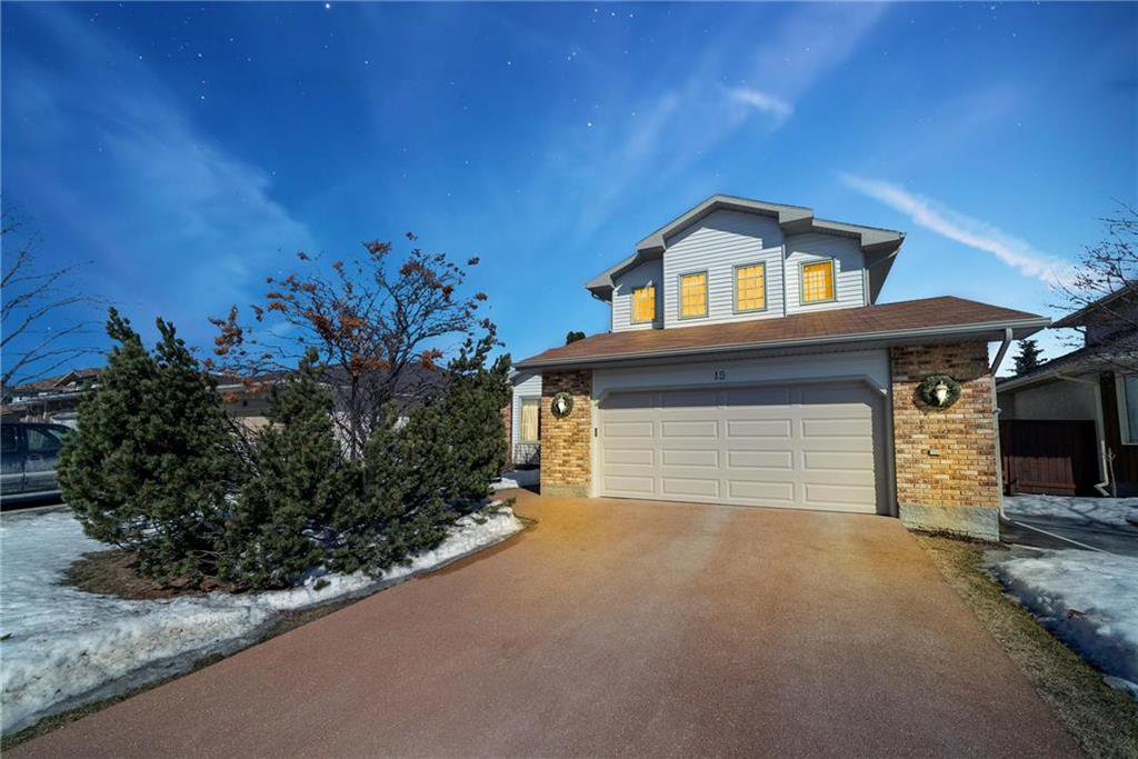 Main Photo: 19 Eaglemount Crescent in Winnipeg: Linden Woods Residential for sale (1M) : MLS®# 202006559