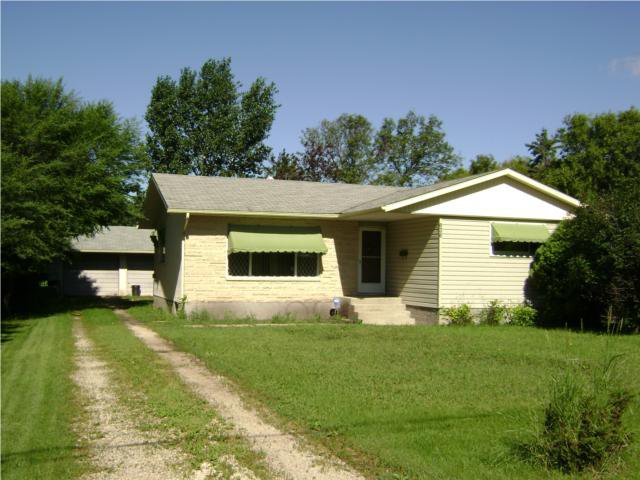 Main Photo: in WINNIPEG: Charleswood Residential for sale (South Winnipeg) : MLS®# 1013901