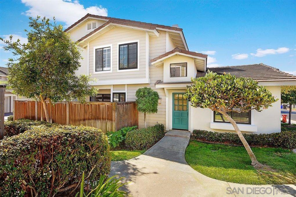 Main Photo: CARMEL VALLEY Townhome for rent : 3 bedrooms : 3949 Caminito Del Mar Surf in San Diego
