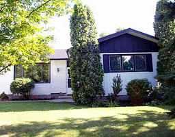 Main Photo: 61 MAKINAK Bay in WINNIPEG: Westwood / Crestview Residential for sale (West Winnipeg) : MLS®# 9912433