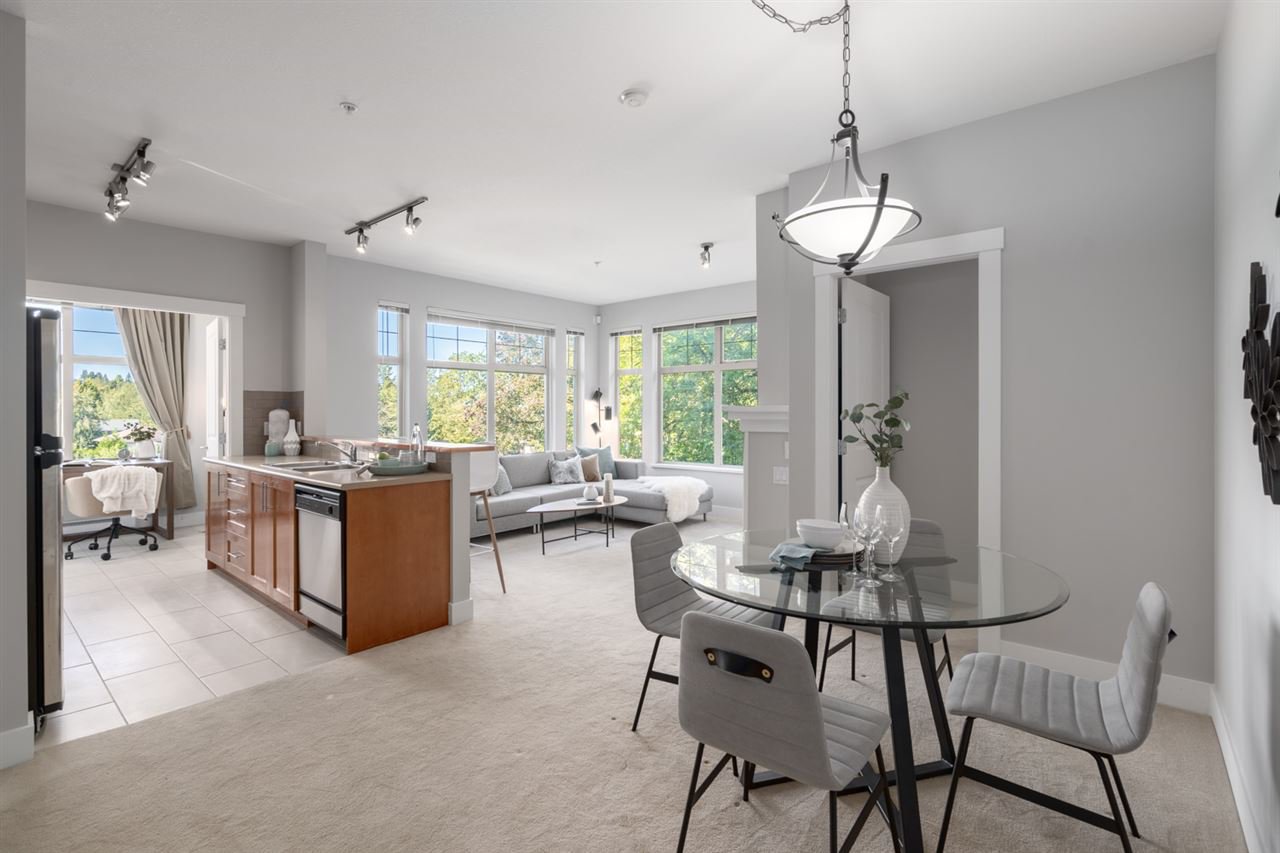 Main Photo: 310 - 2083 W 33rd Ave in Vancouver: Quilchena Condo for sale (Vancouver West) : MLS®# R2503623